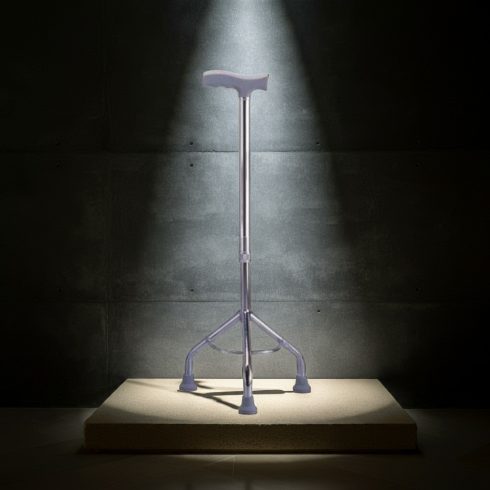 B-4350 3 lábú állítható járóbot