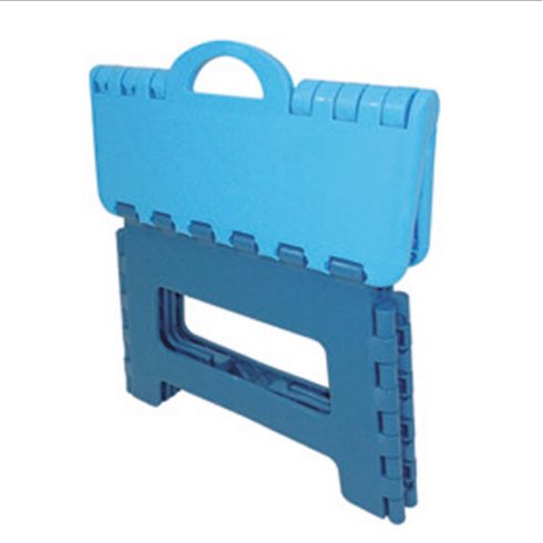 Összecsukható fellépő lépcső