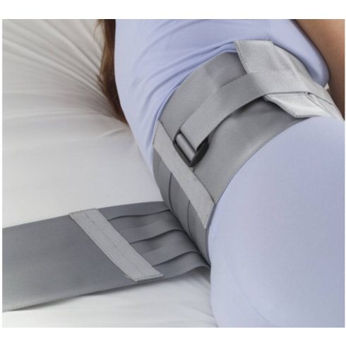 Csatos betegrögzítő hasi pánt ágyban történő rögzítésre